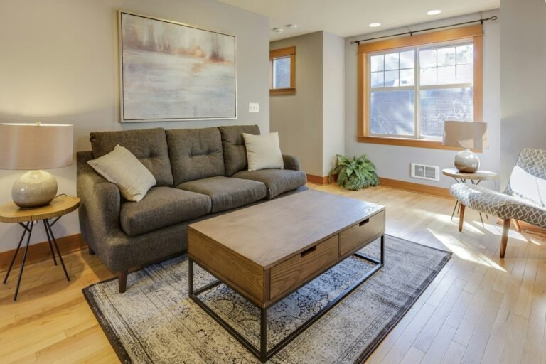Decoração de sala pequena: como ganhar espaço e conforto